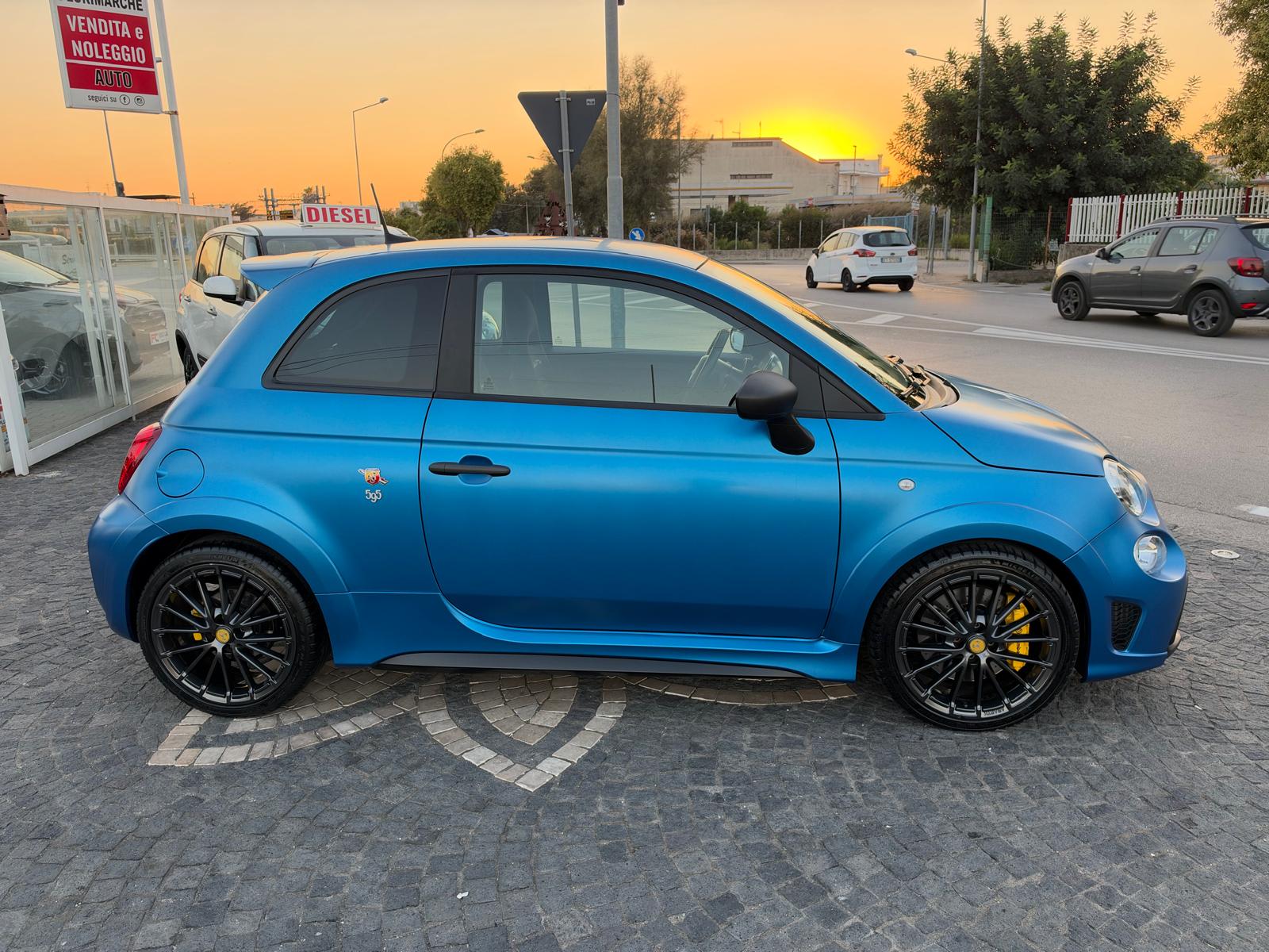 Abarth 595 1.4 Turbo T-Jet 180 CV Competizione